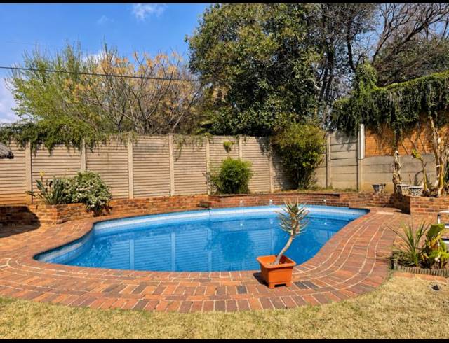 3 BEDROOM HOUSE FOR SALE IN VANDERBIJLPARK SW 5